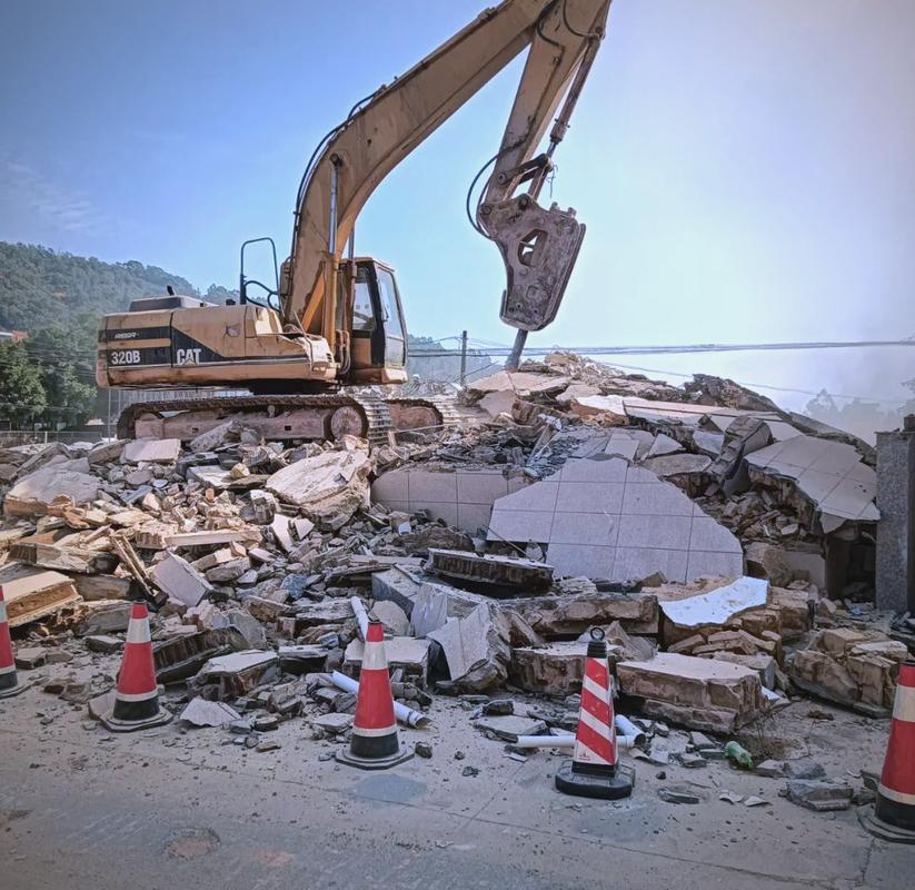 五棟房屋拆除工程正式啟動 總建筑面積達1409平方米